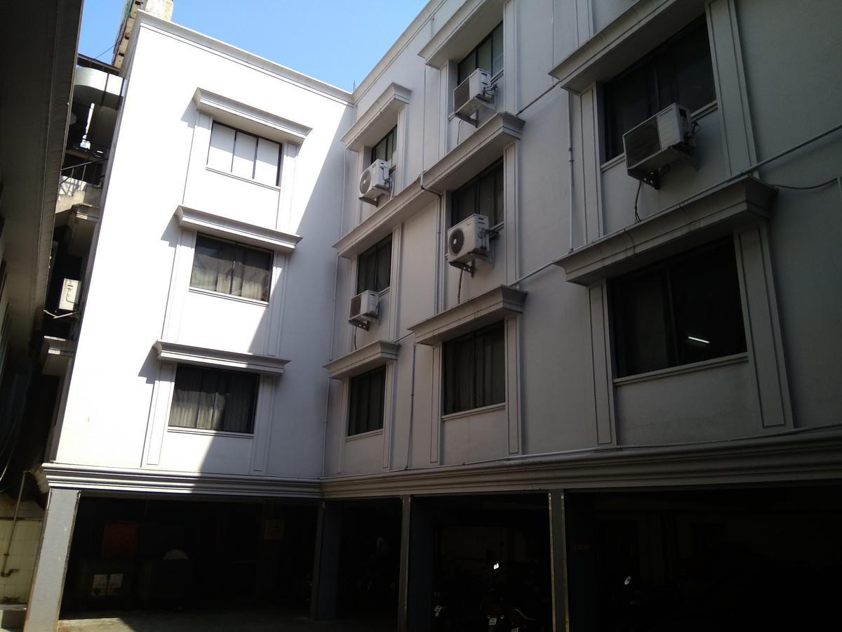 Oyo 14933 Rpr Residency Hotel Chennai Ngoại thất bức ảnh
