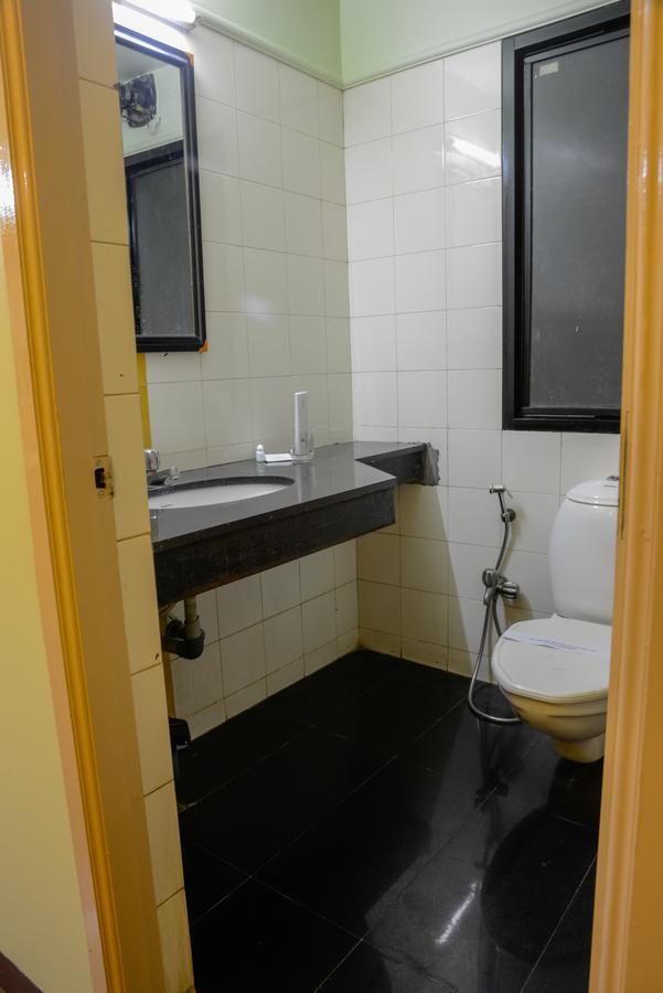 Oyo 14933 Rpr Residency Hotel Chennai Ngoại thất bức ảnh